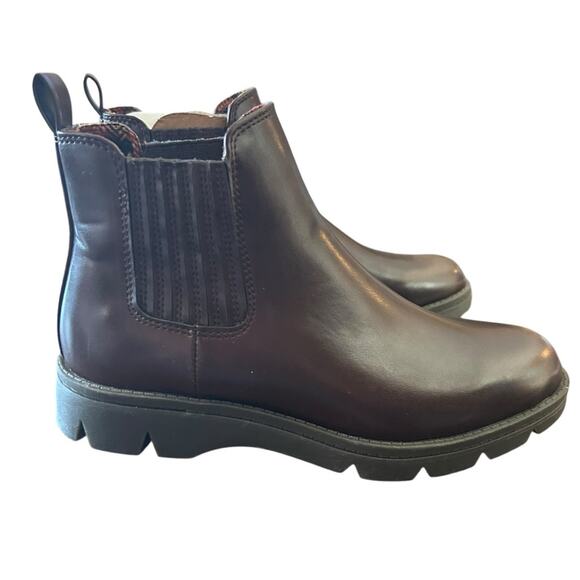 BOC Big On Comfort Erin Dark Brown Chelsea Bootie NEW Size 7 - Picture 1 of 9